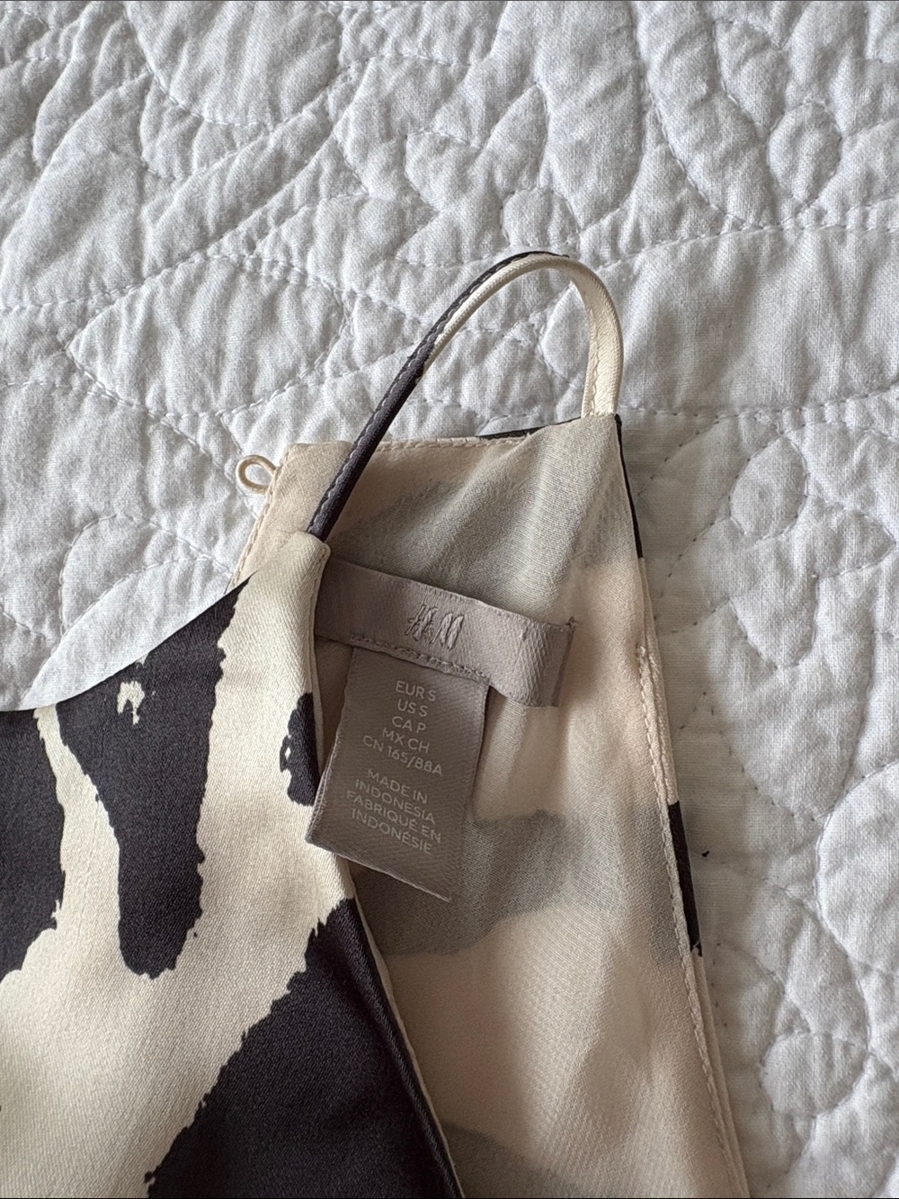 H&M Black & Cream Zebra Halter Cami - Picture 2 of 2